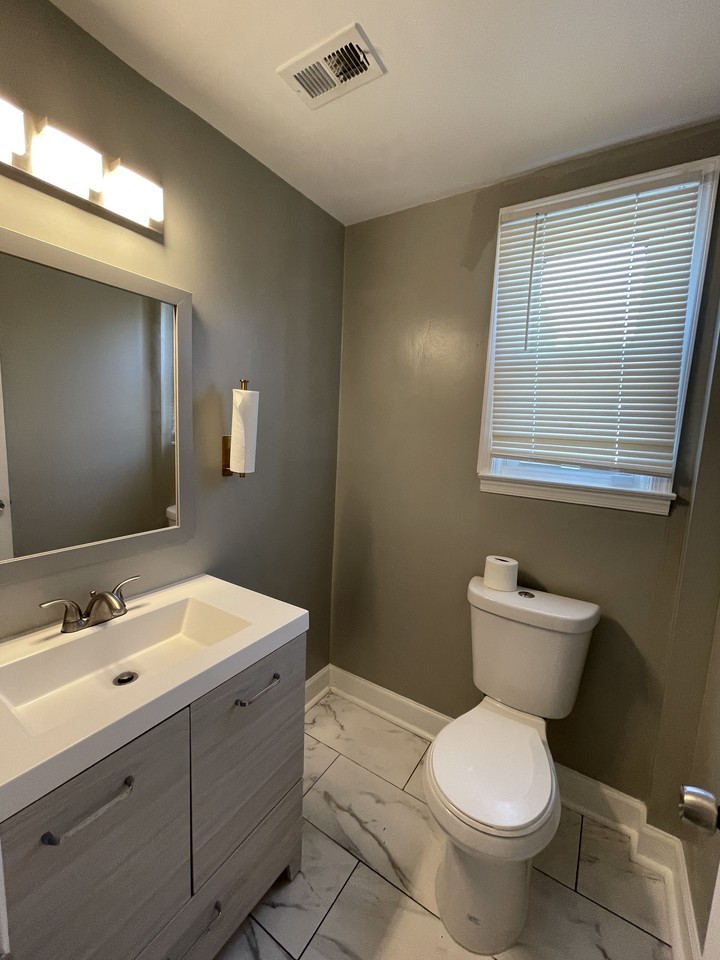 821 Maury Ave #1 - Photo 3 of 16