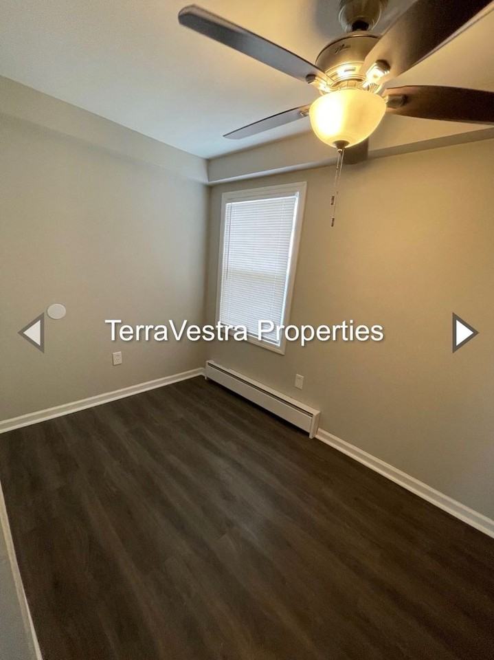 309 E Main St #A - Photo 4 of 8