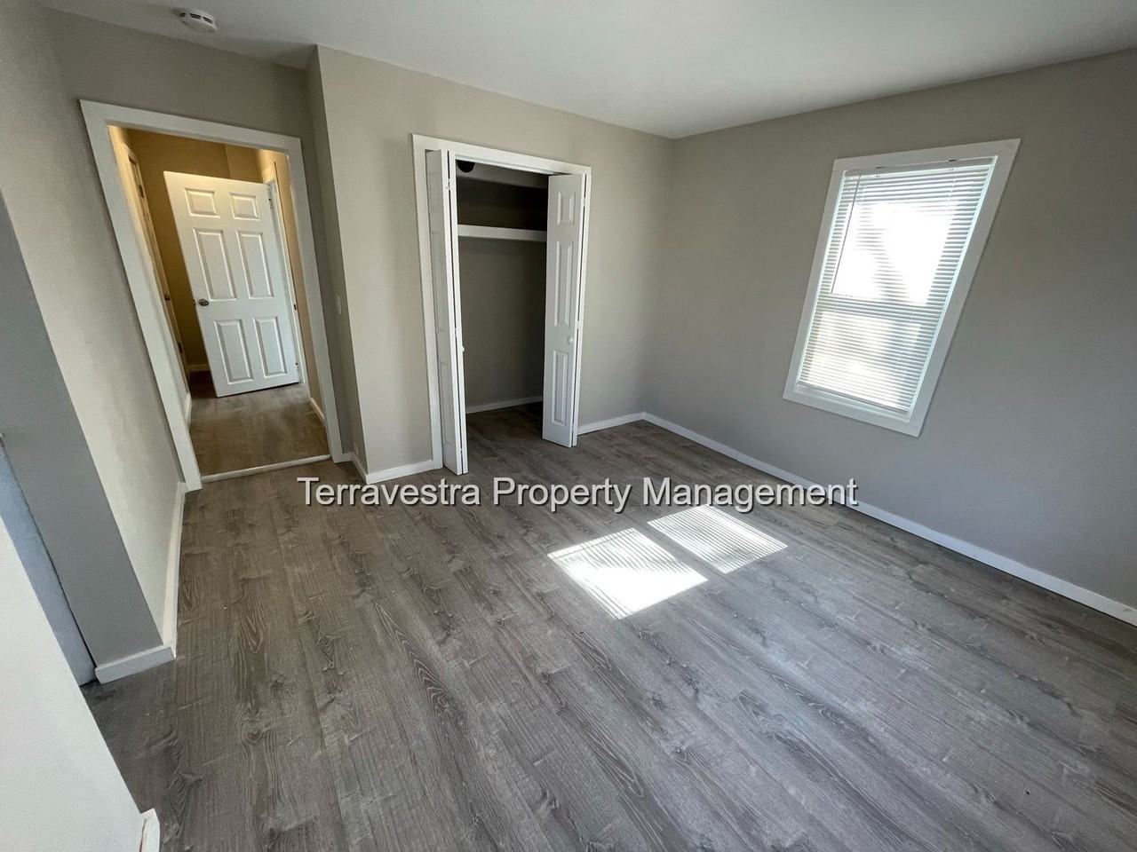309 E Main St #C - Photo 7 of 7