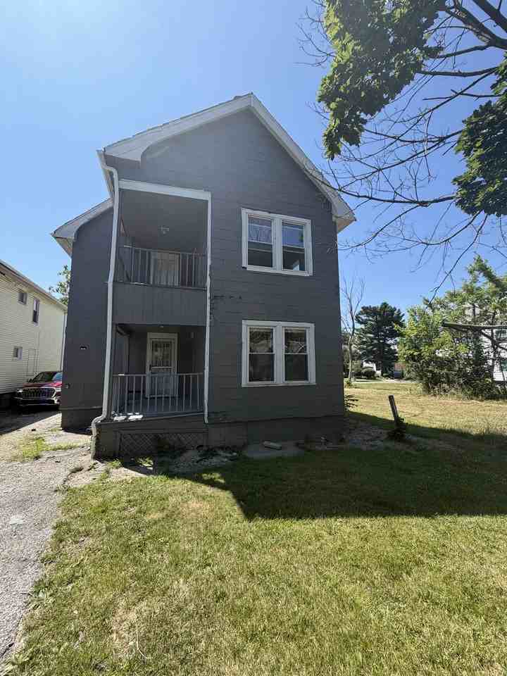 3349 E 125th St - Photo 2 of 16