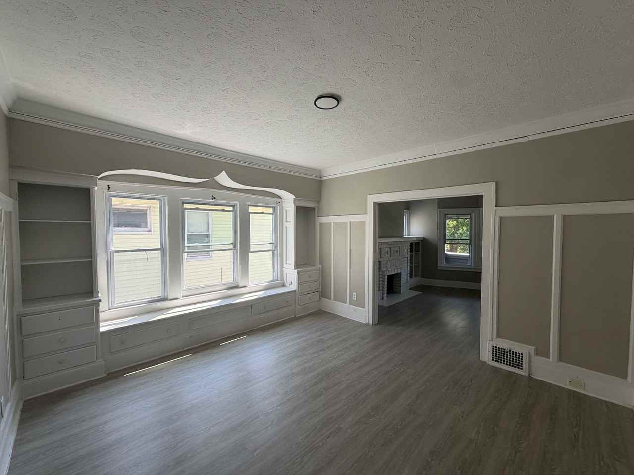 3349 E 125th St - Photo 6 of 16