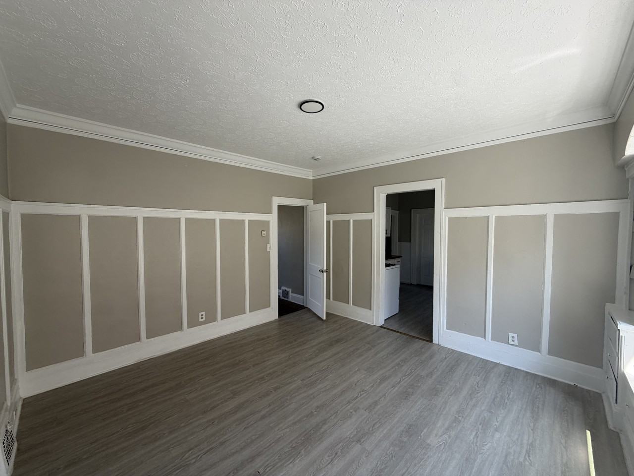 3349 E 125th St - Photo 7 of 16