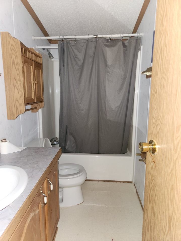 124 Phillips St #1 - Photo 3 of 9