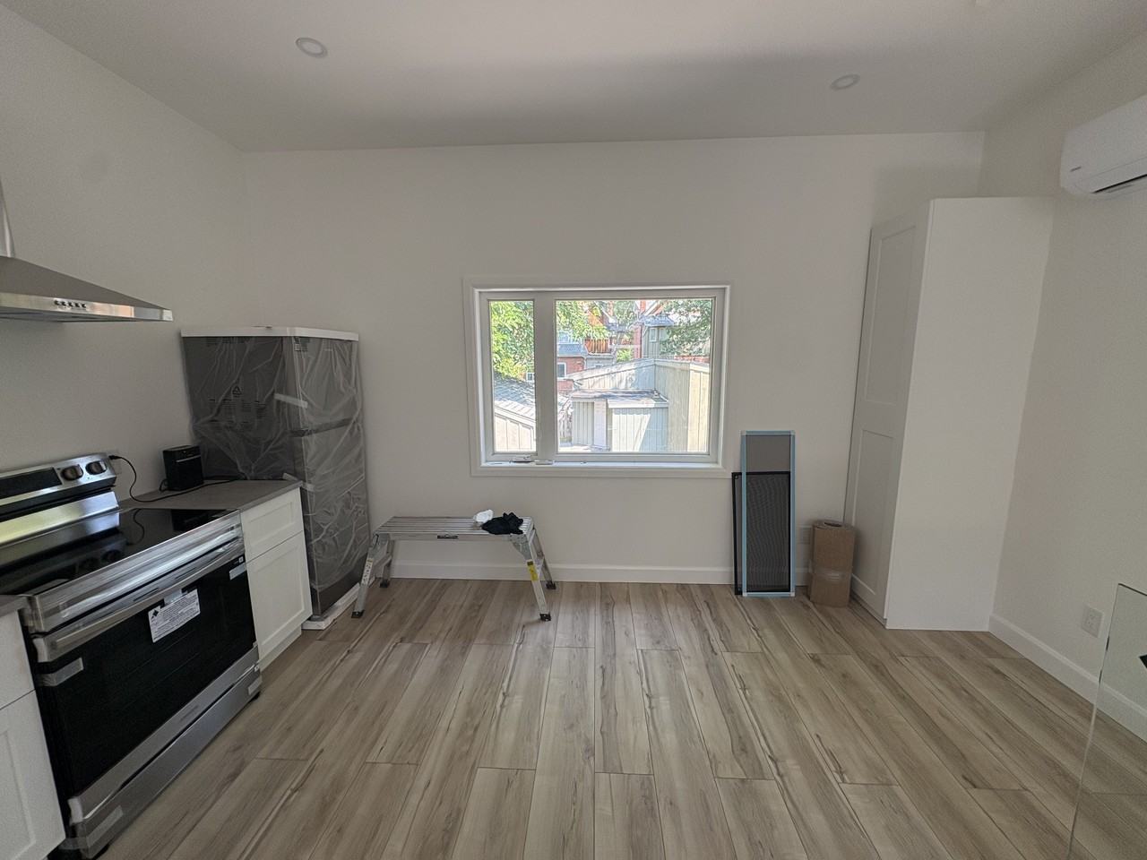 75 Fairview Avenue - Photo 4 of 12