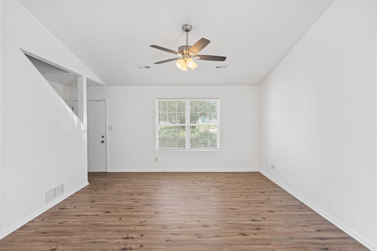 50255027 Geyser Blvd #5025 - Photo 3 of 19