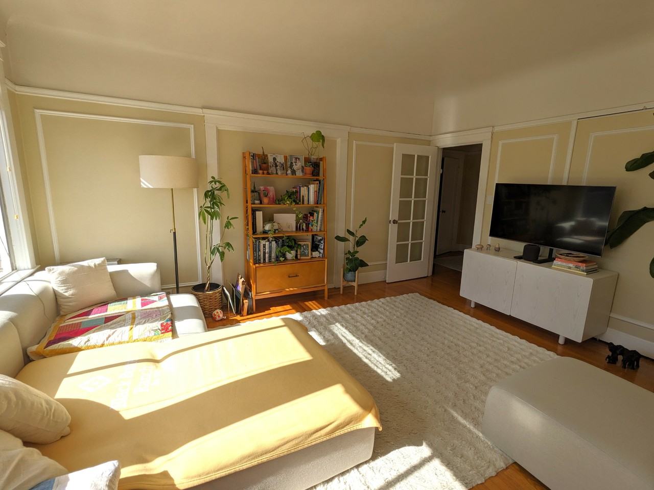 550 Lake St #304 - Photo 2 of 9