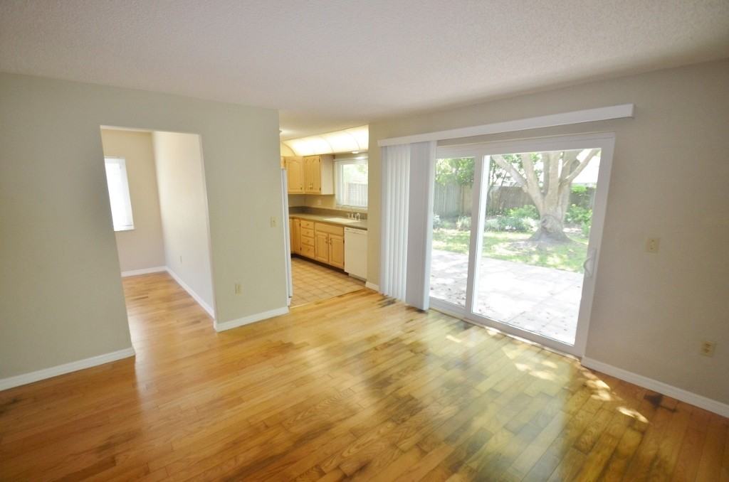 2620 Westbury Ave - Photo 3 of 5