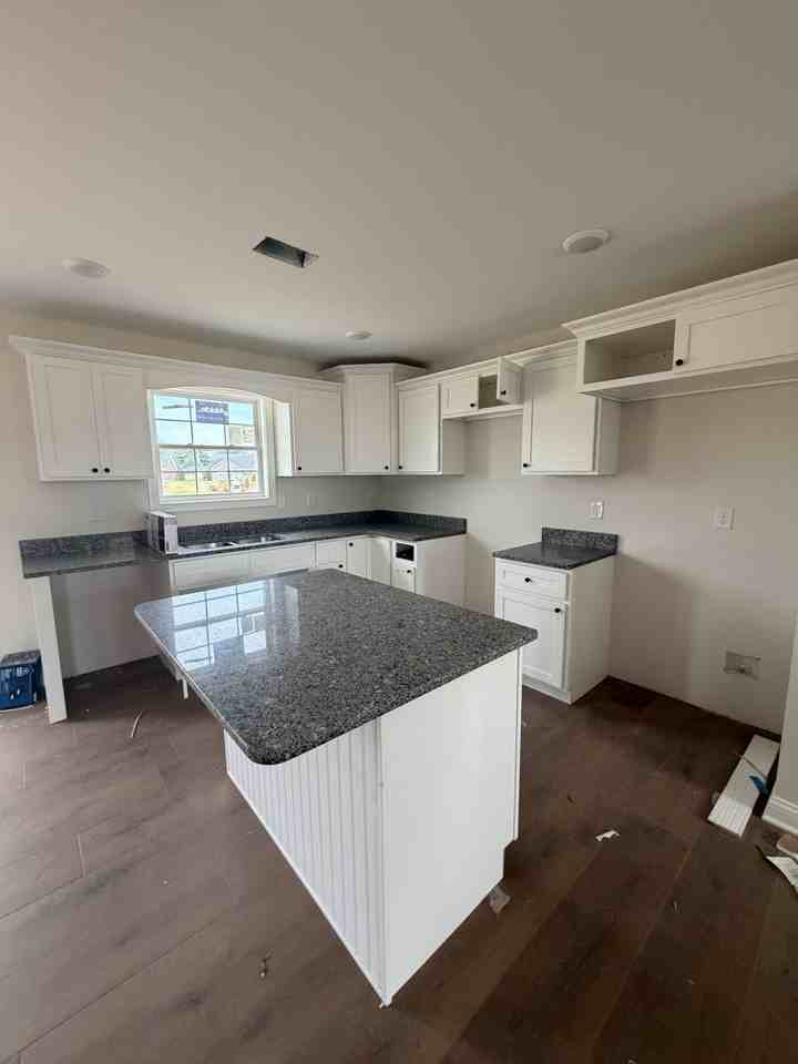 115 Flagstaff Dr #1 - Photo 2 of 11