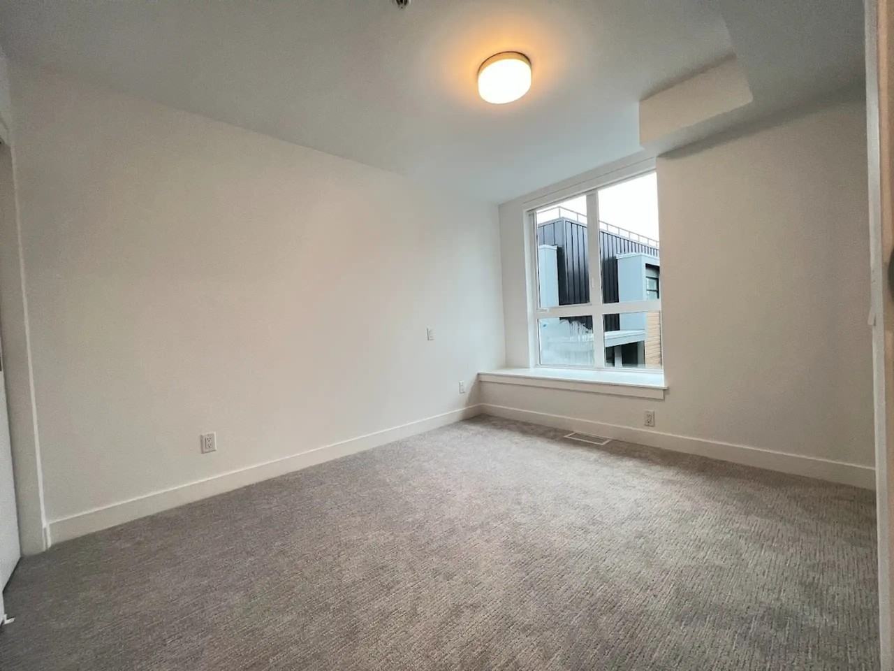 2060 Curling Road - Photo 6 of 10
