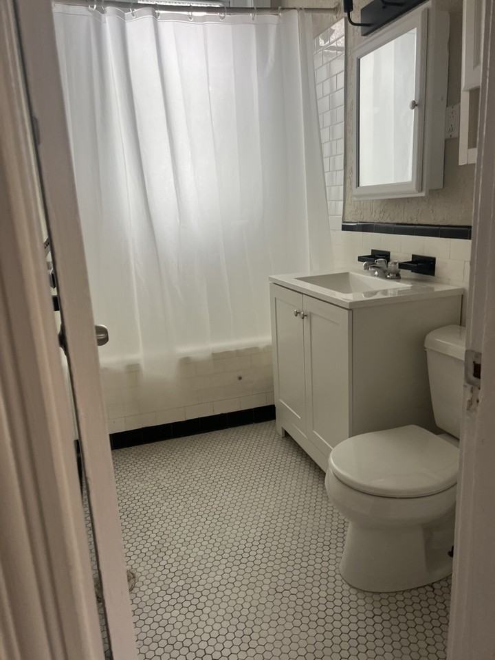 1694 Commonwealth Ave #33 - Photo 4 of 15