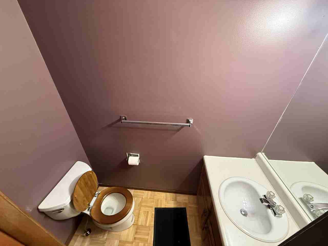 227 Edison Ave - Photo 3 of 21