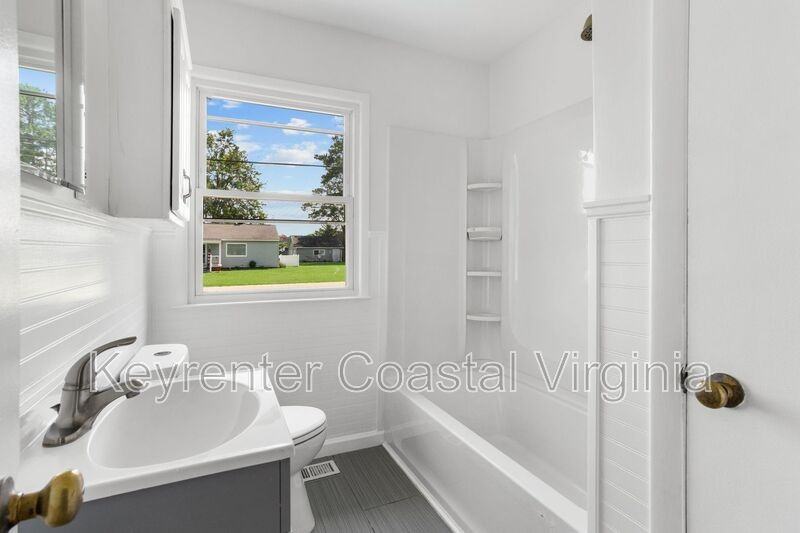 1100 Wilson Rd - Photo 7 of 12