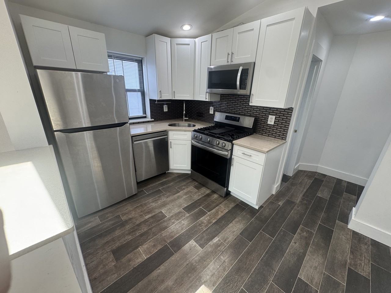 934 New Market Street - Photo 2 of 12