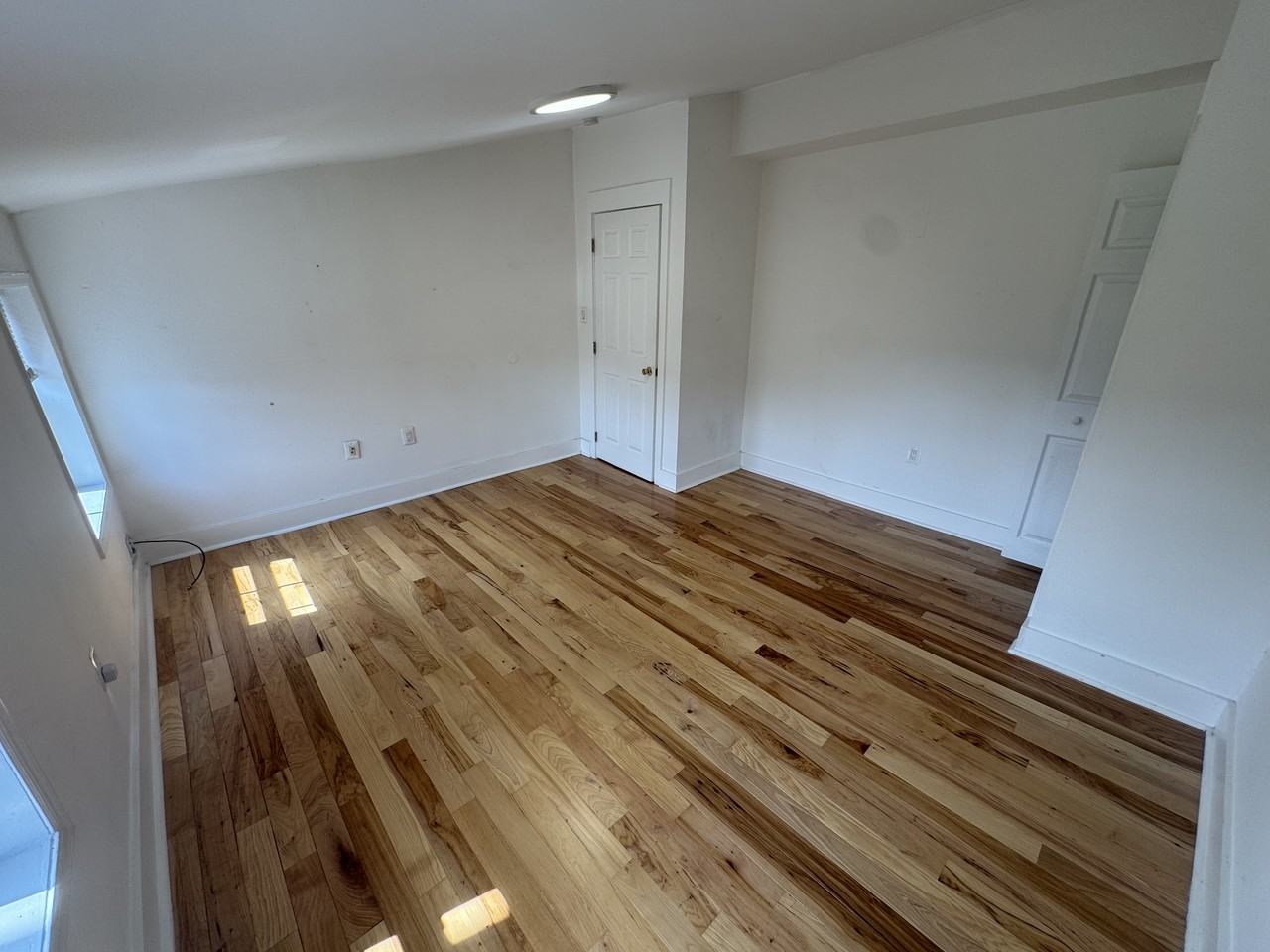 934 New Market Street - Photo 7 of 12