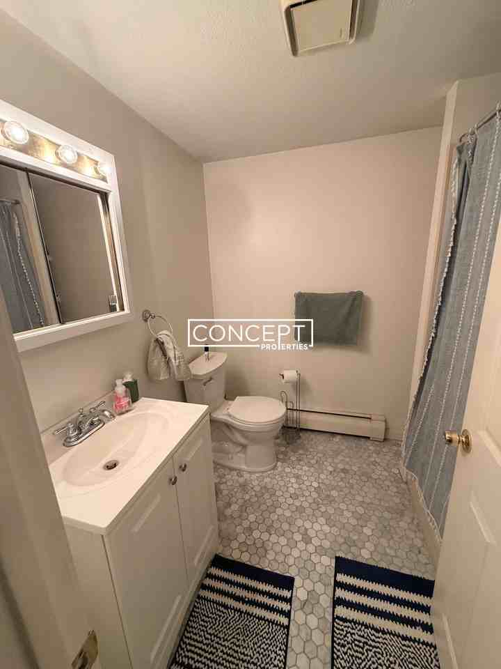 107 Bolton St - Photo 7 of 9