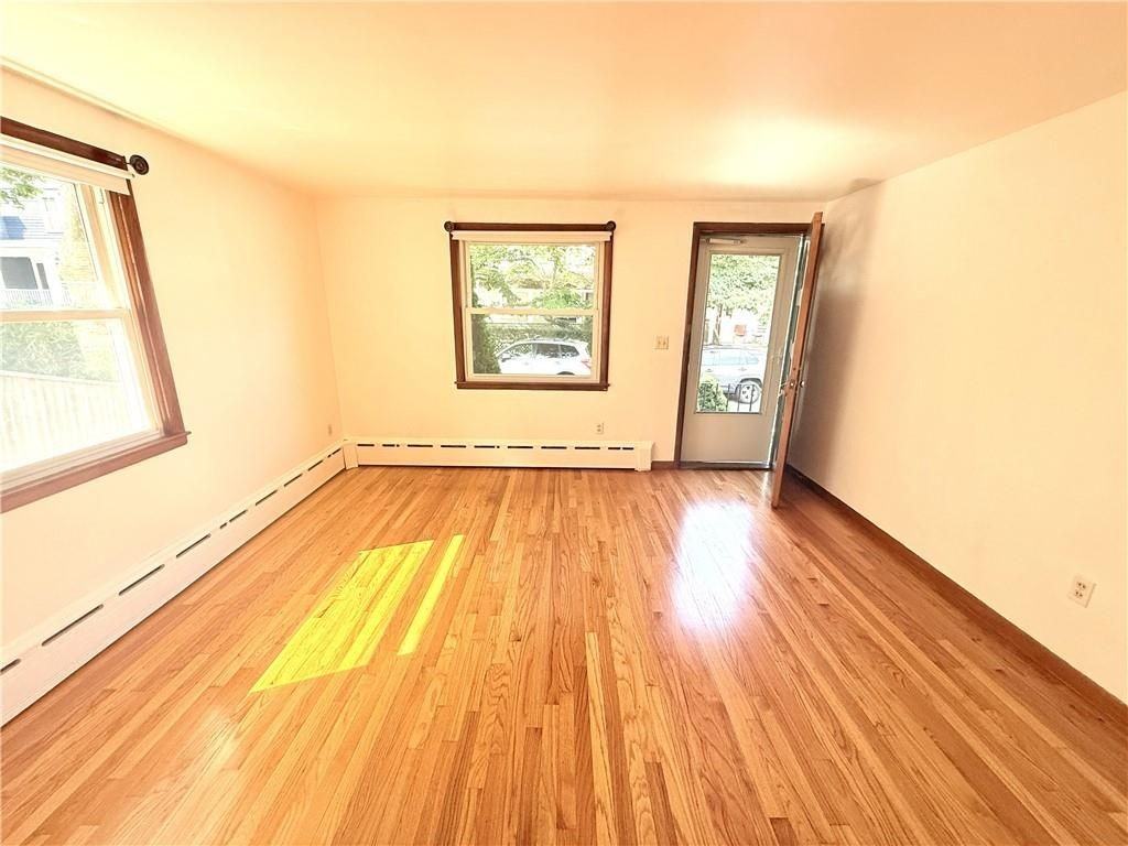 25 Thurston Ave ##B - Photo 3 of 29