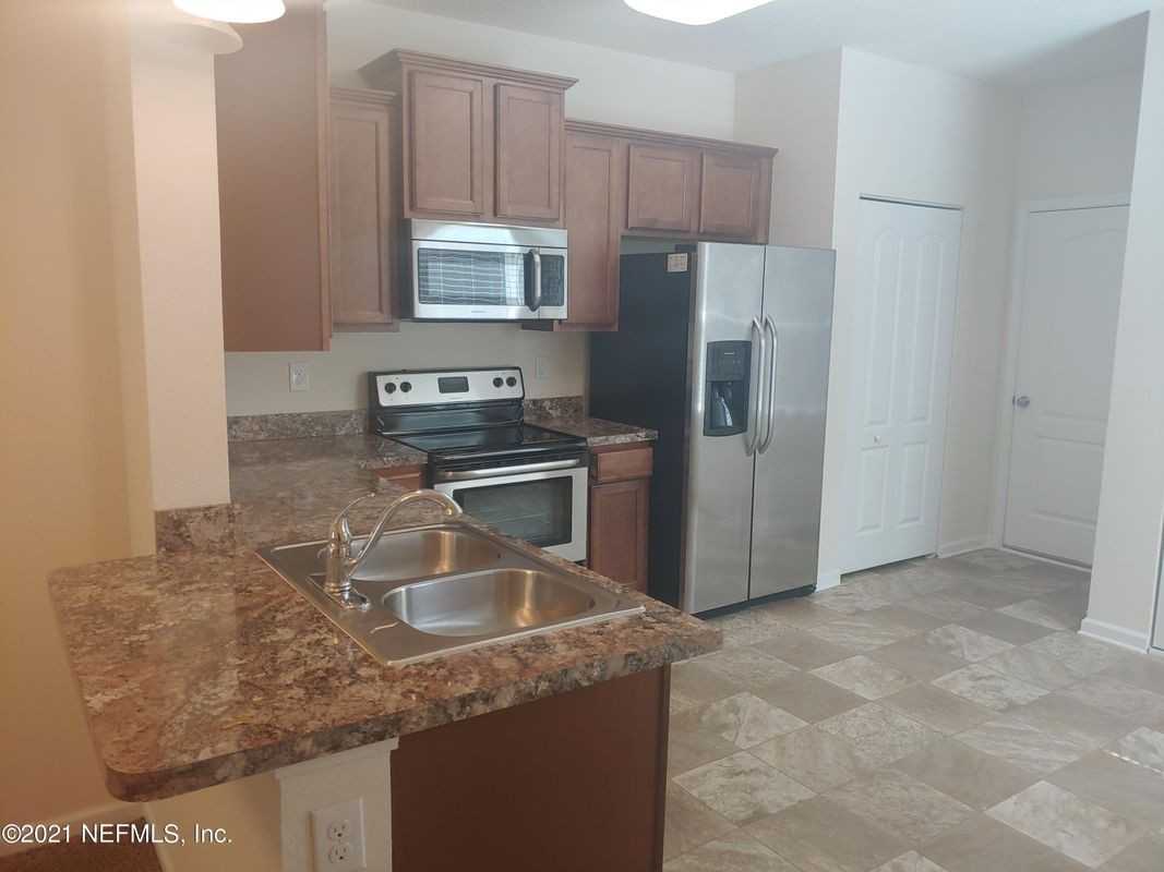 340 Servia Dr - Photo 4 of 31