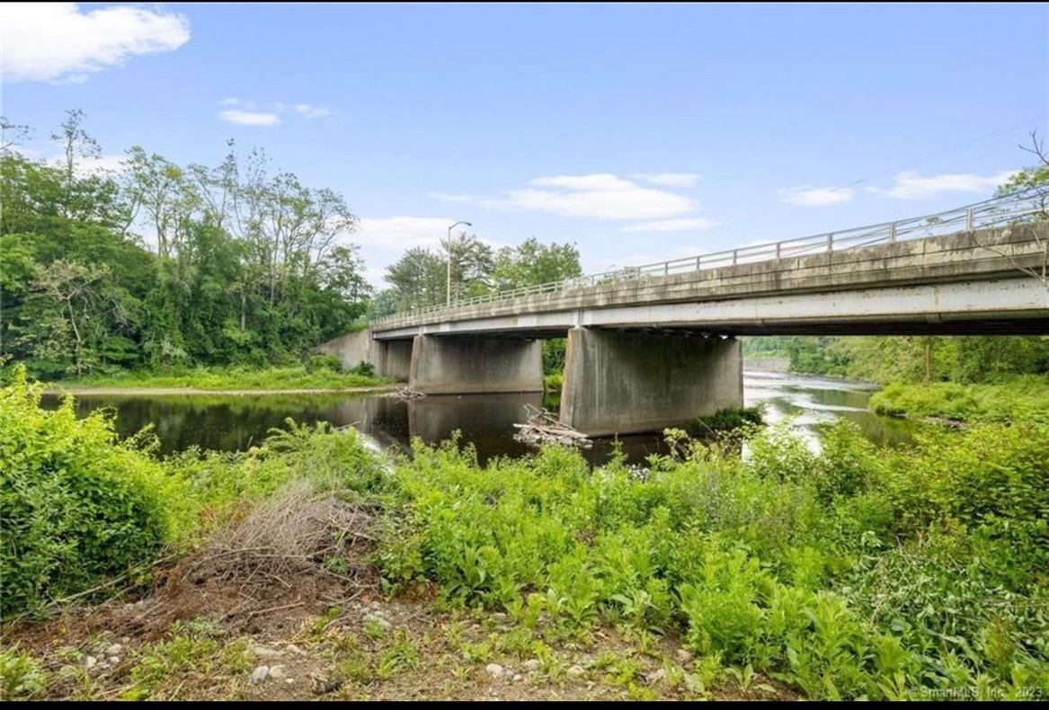 506 Main St - Photo 2 of 6