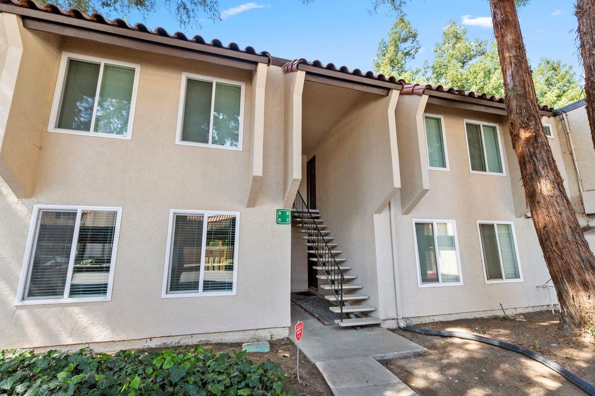 975 Murrieta Blvd ##5 - Photo 2 of 32