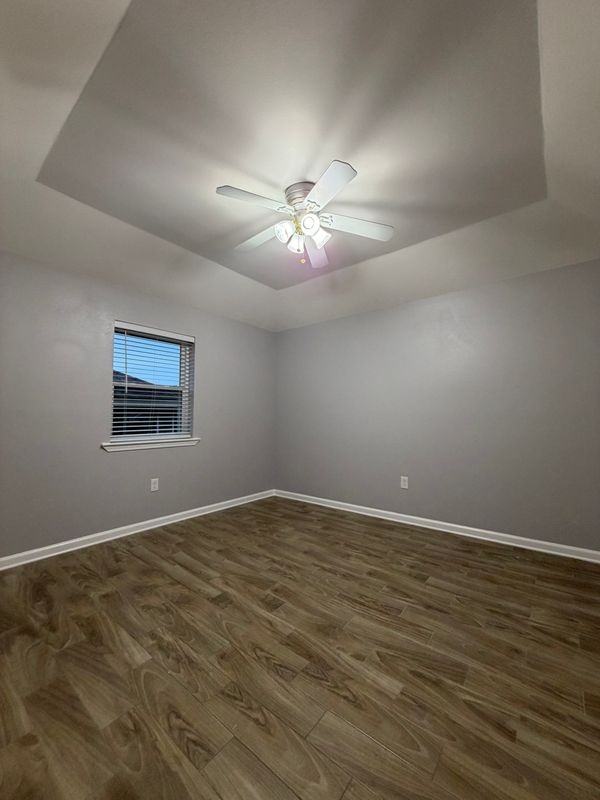 5908 Becker St - Photo 7 of 8