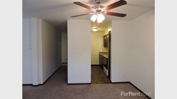 Franklin Park Apartments (3653 W. College Ave, 6311 S. 35th St.) - Photo 3 of 11