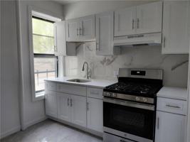 featured image of 1409 W 4th St #6