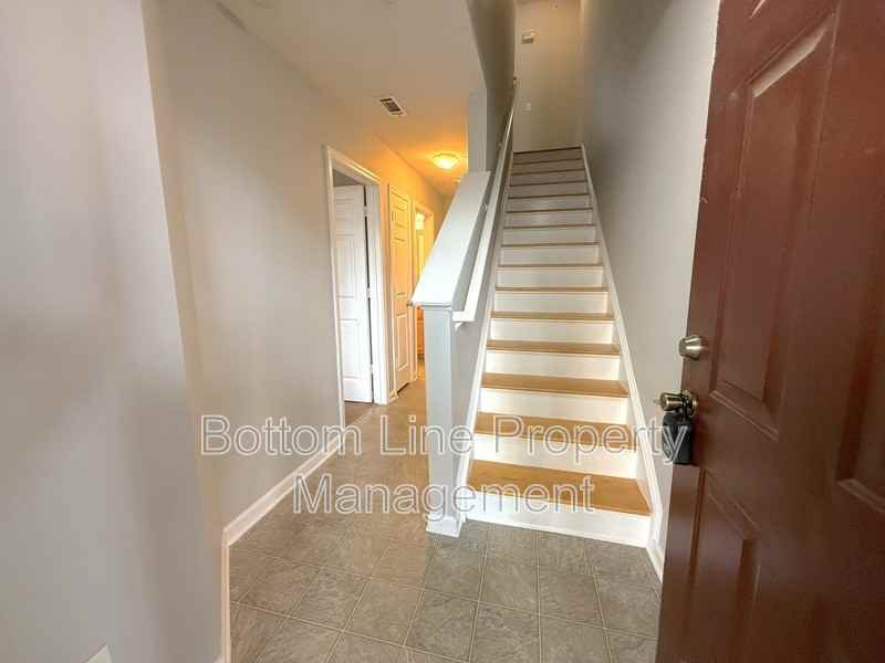 1131 Ilana Ct - Photo 2 of 23