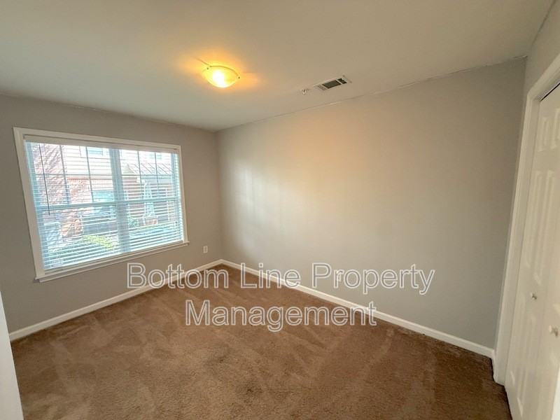 1131 Ilana Ct - Photo 3 of 23