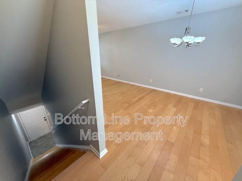 1131 Ilana Ct - Photo 5 of 23