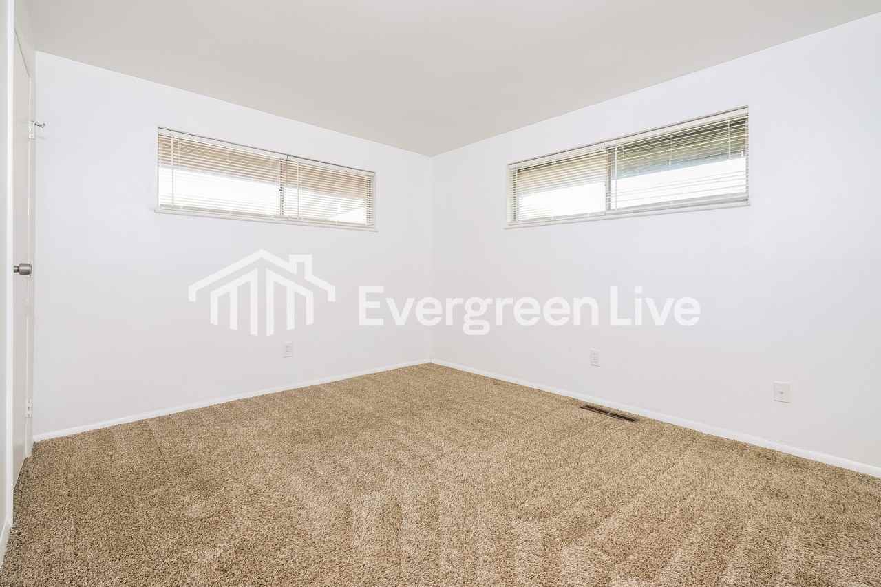 1787 Pickering Dr - Photo 7 of 15