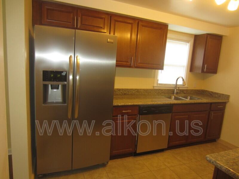 2411 Webster Ave - Photo 7 of 23