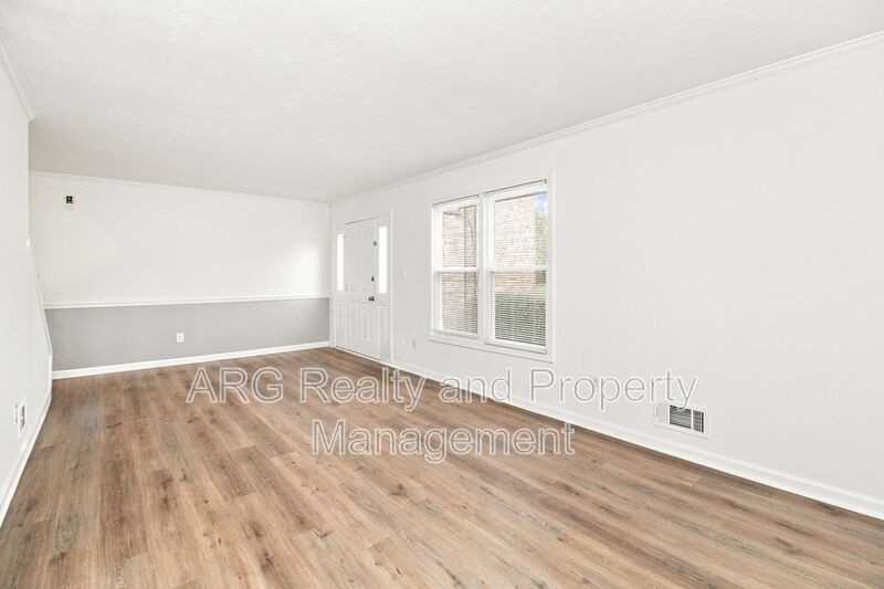 2142 Fairway Ct Se #A - Photo 2 of 29