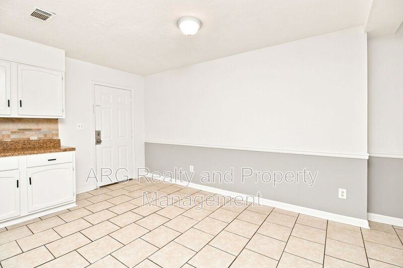 2142 Fairway Ct Se #A - Photo 6 of 29