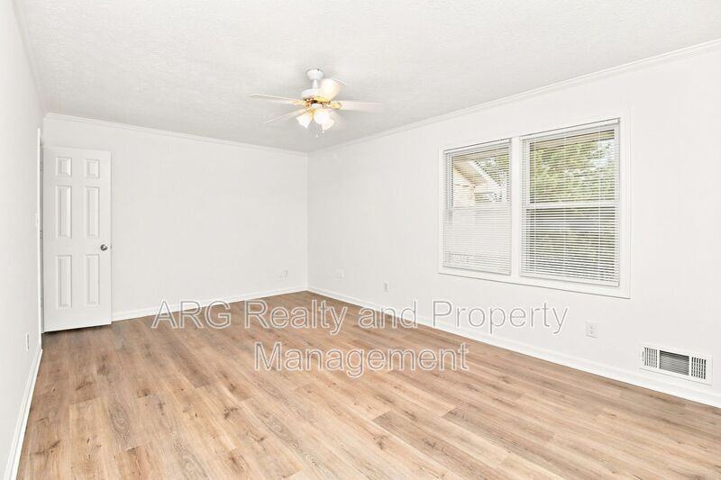 2142 Fairway Ct Se #A - Photo 7 of 29
