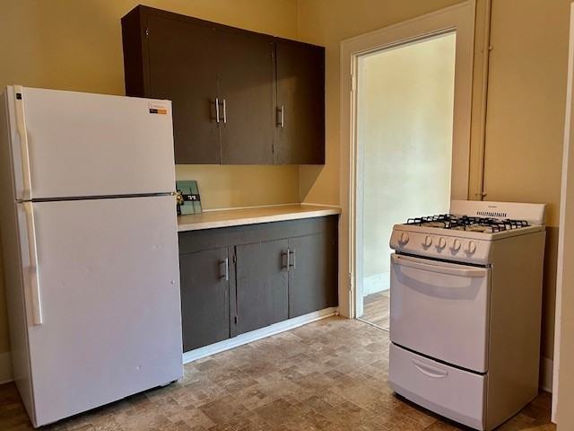 4537 Se 65th Ave #6 - Photo 5 of 10
