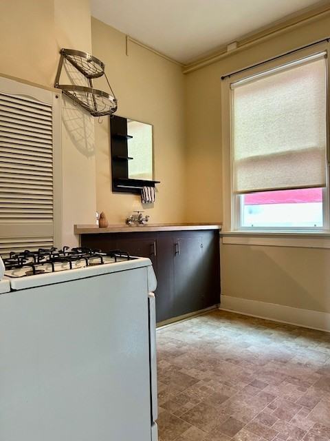 4537 Se 65th Ave #6 - Photo 6 of 10