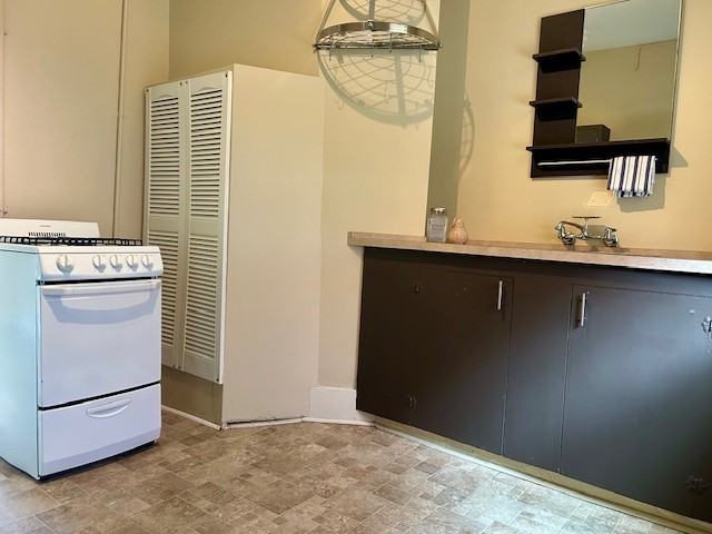 4537 Se 65th Ave #6 - Photo 7 of 10