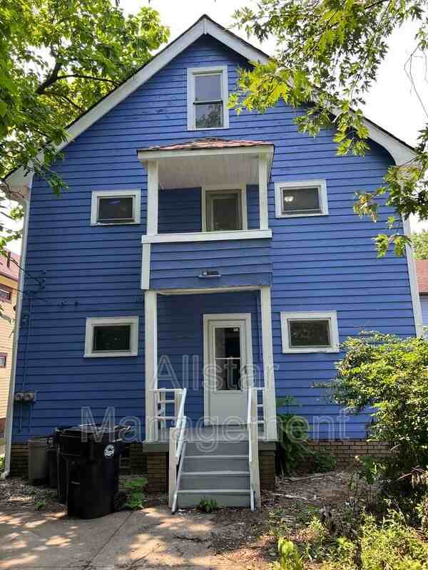 3257 E 139th St #DOWN - Photo 2 of 24
