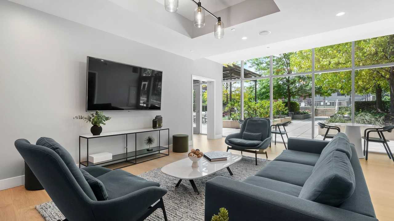 3741 North Halsted Street #804 - Photo 5 of 8