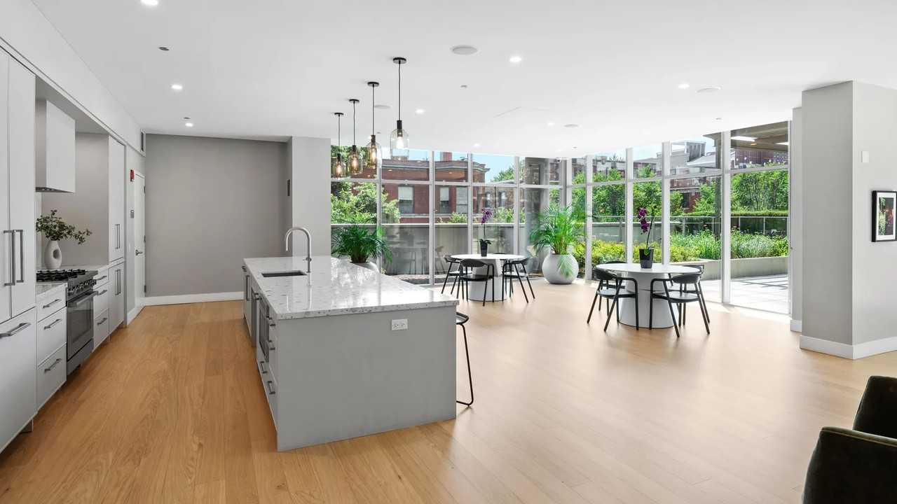 3741 North Halsted Street #804 - Photo 6 of 8