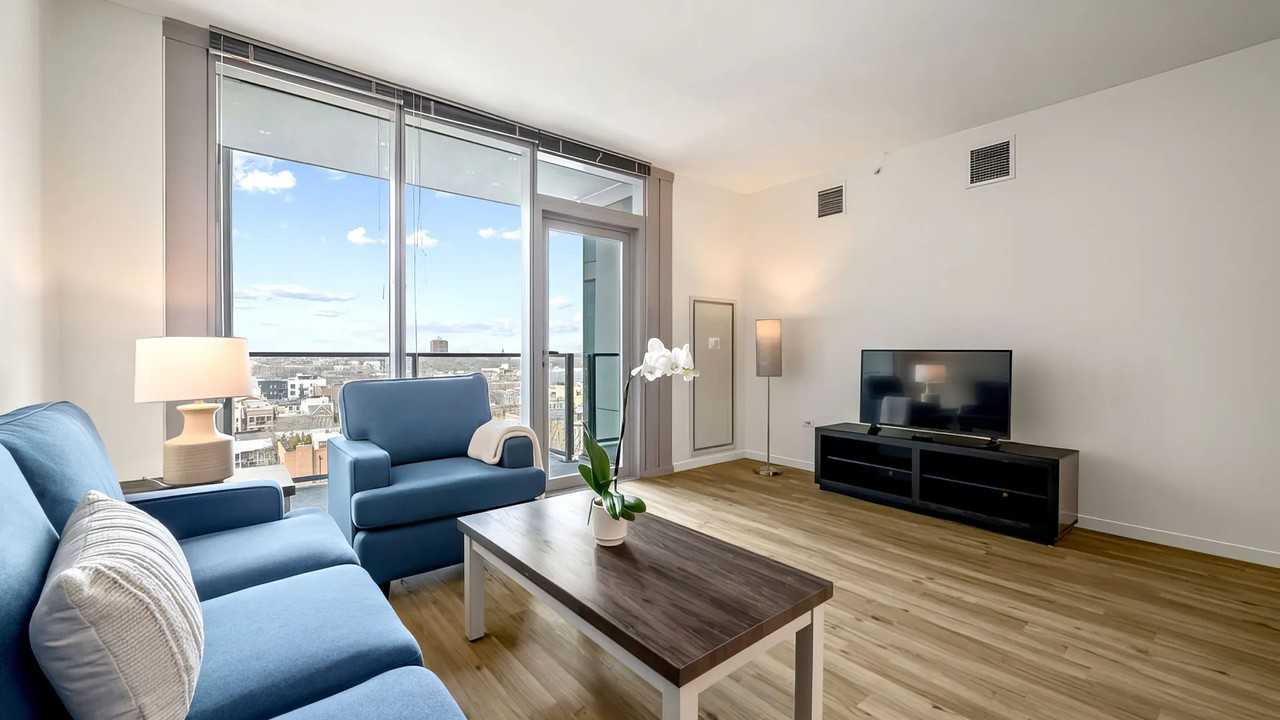 3741 North Halsted Street #804 - Photo 3 of 8