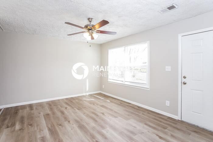 1604 S Ellison Way - Photo 4 of 16