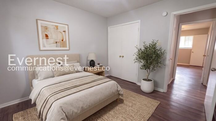 6375 Greenbriar Dr - Photo 3 of 28