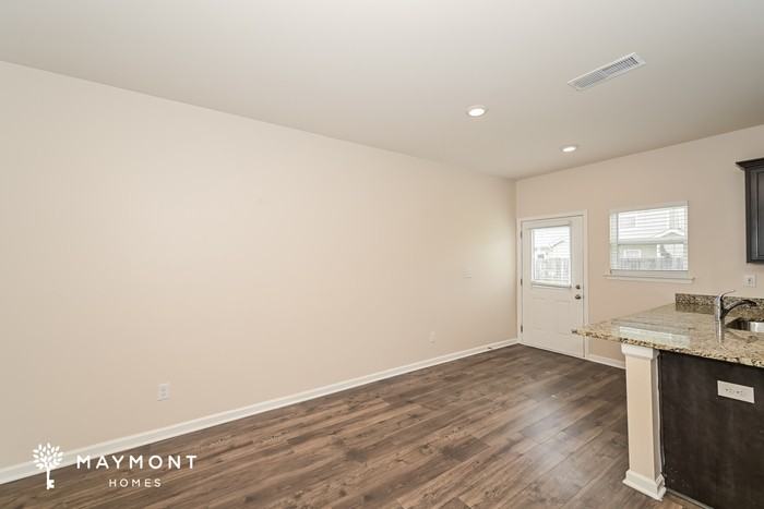 8071 Logan Dr - Photo 7 of 16