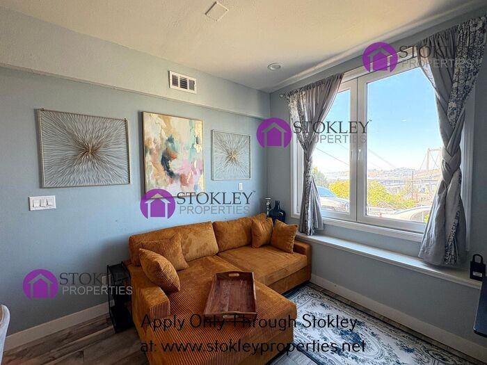 1335 Francis St - Photo 3 of 9