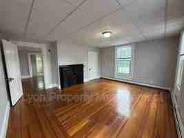 featured image of 189 Exchange St #2