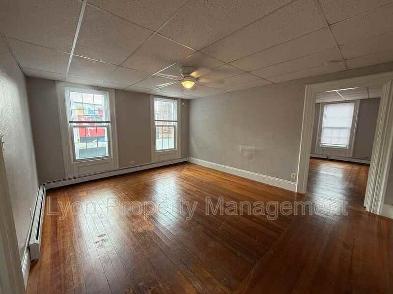 189 Exchange St #2 - Photo 3 of 7