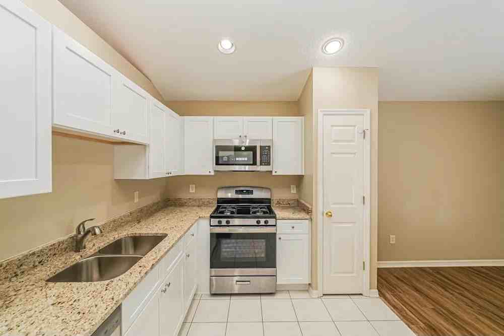 1769 Hanover St #NA - Photo 2 of 4