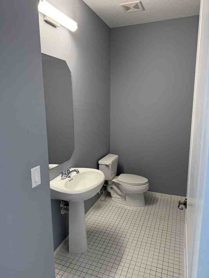 3629 Nw 5th Ter #3629 - Photo 5 of 16