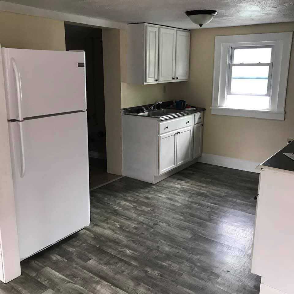 78 Elizabeth St - Photo 3 of 9